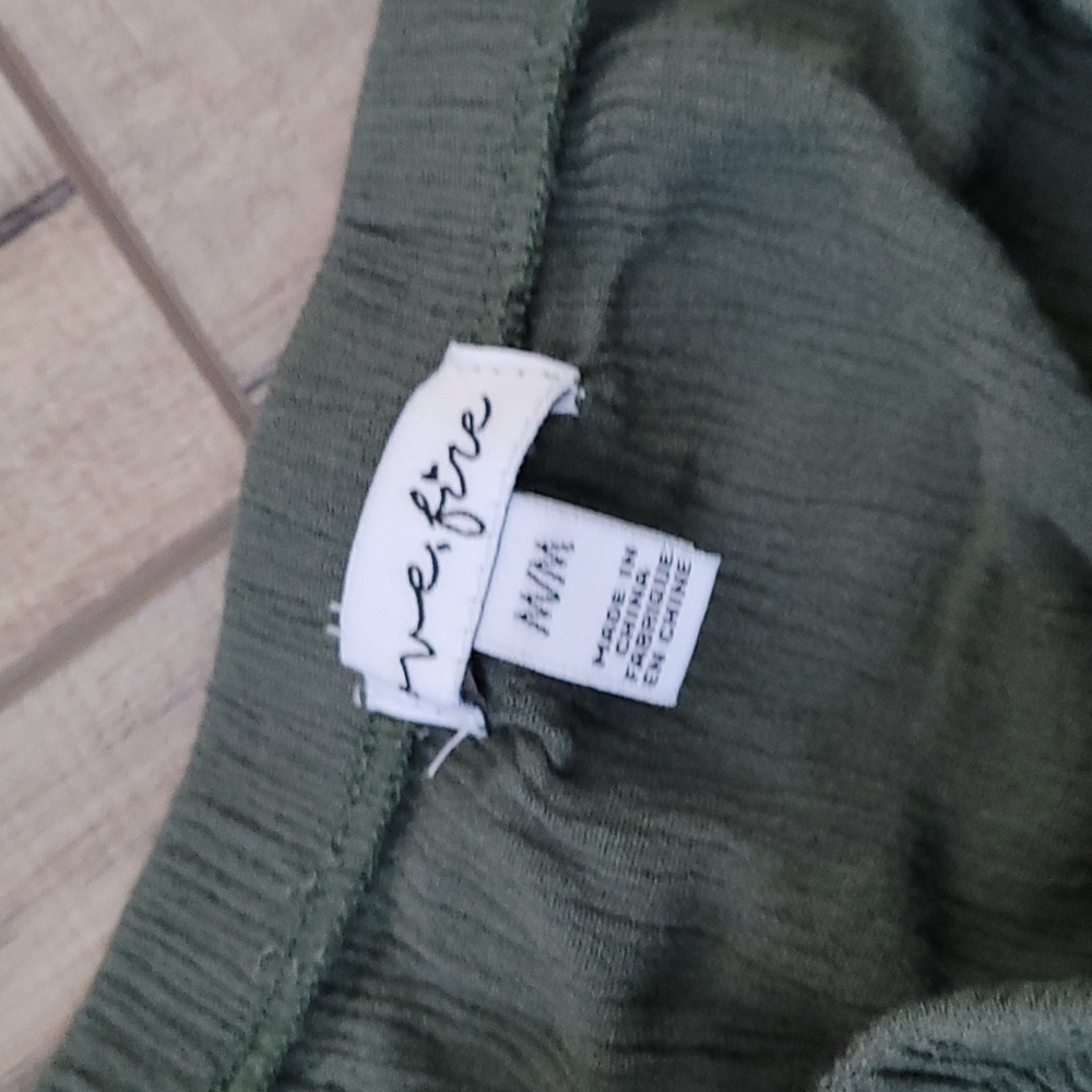 Army green romper off-shoulder - Picture 2 of 7